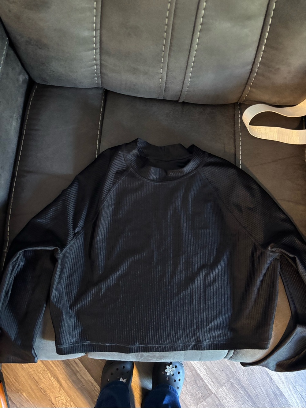 PINK Victoria's Secret Black Ribbed Long Sleeve Crop